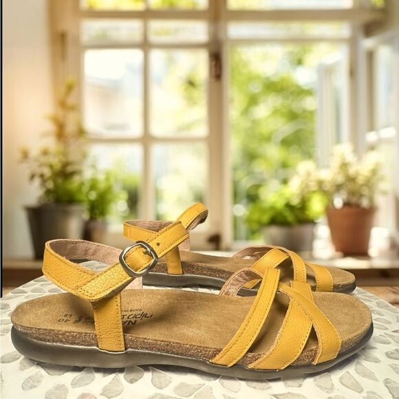 NEW NAOT Patricia Leather Women’s Sandal in Marigold Size 40 EU - Picture 3 of 16